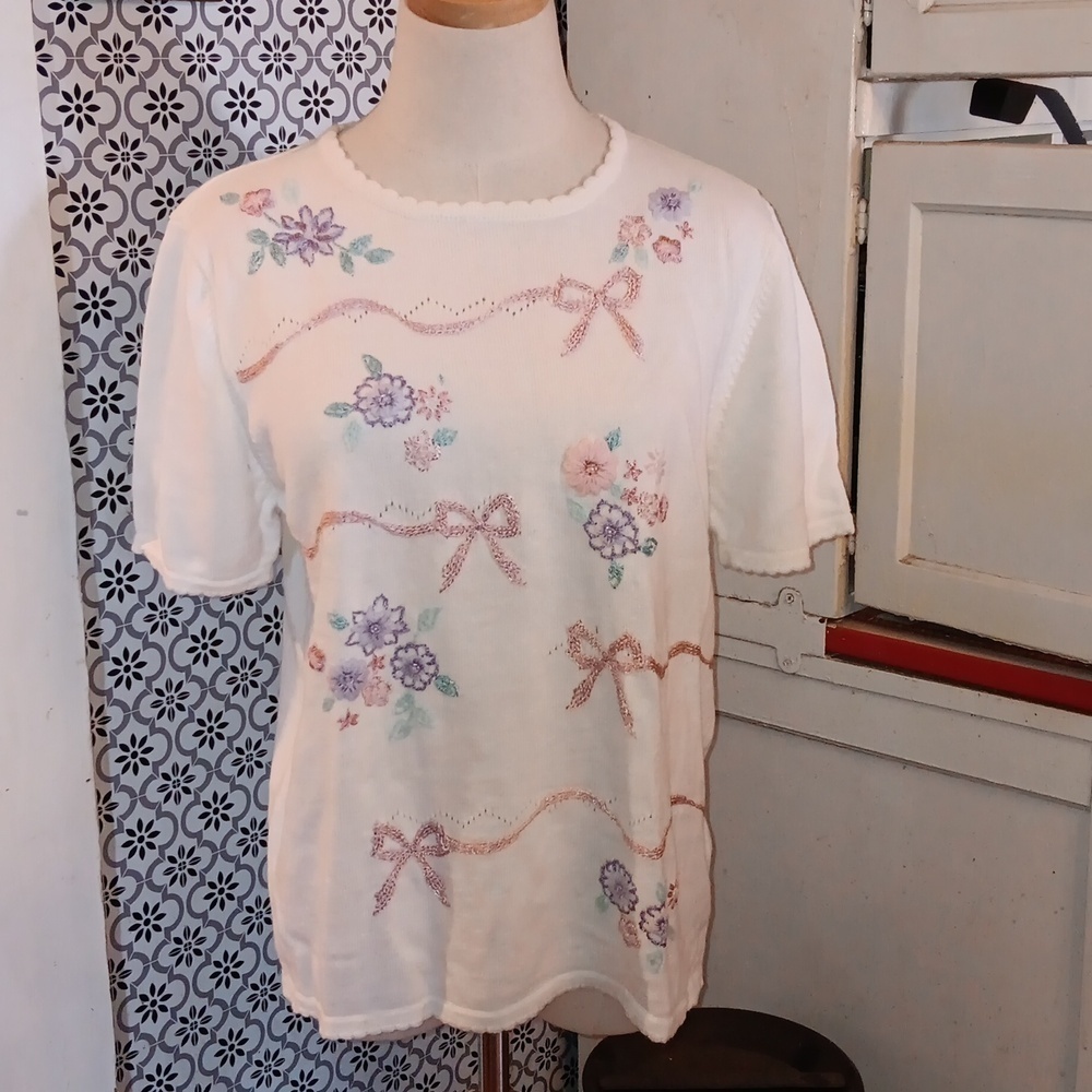 Alfred Dunner embroidered sweater small